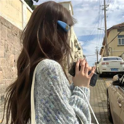 戴手铐的旅客